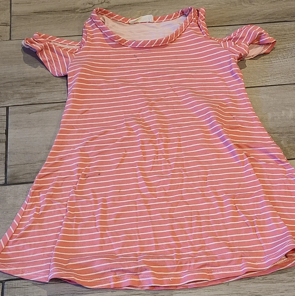 🍁Btween striped cold shoulder dress☀️